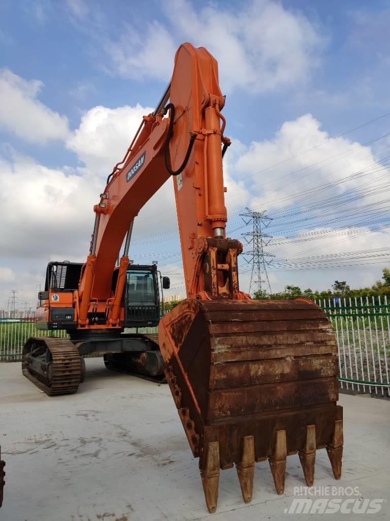 Doosan DX 500 LCA Kāpurķēžu ekskavatori