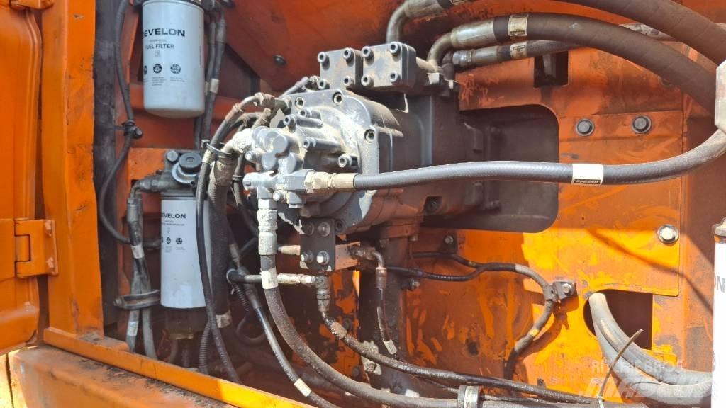 Doosan DX 300 LC-3 Kāpurķēžu ekskavatori