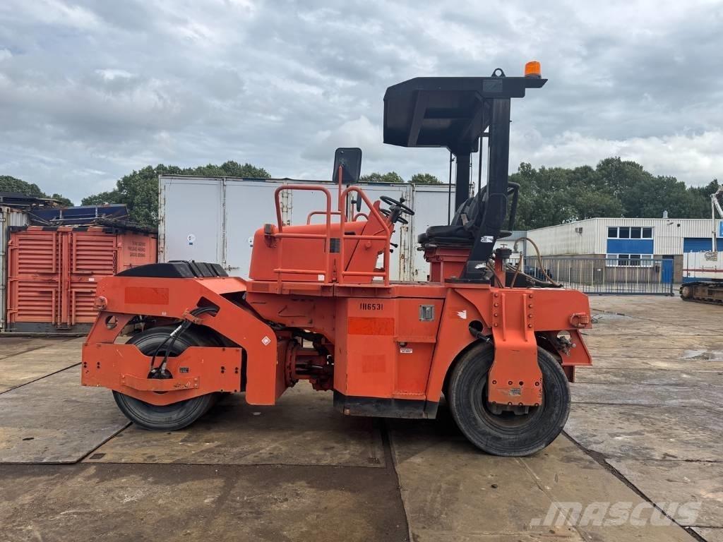 Sakai GW 750-2 Pneimatiskie veltņi