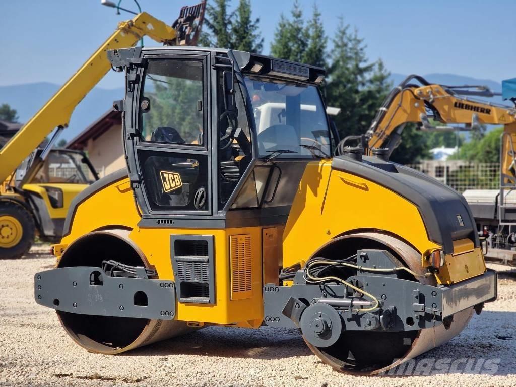 JCB Vibromax VMT 860 Divvalču grunts veltņi