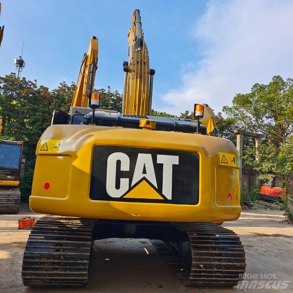 CAT 320D Kāpurķēžu ekskavatori