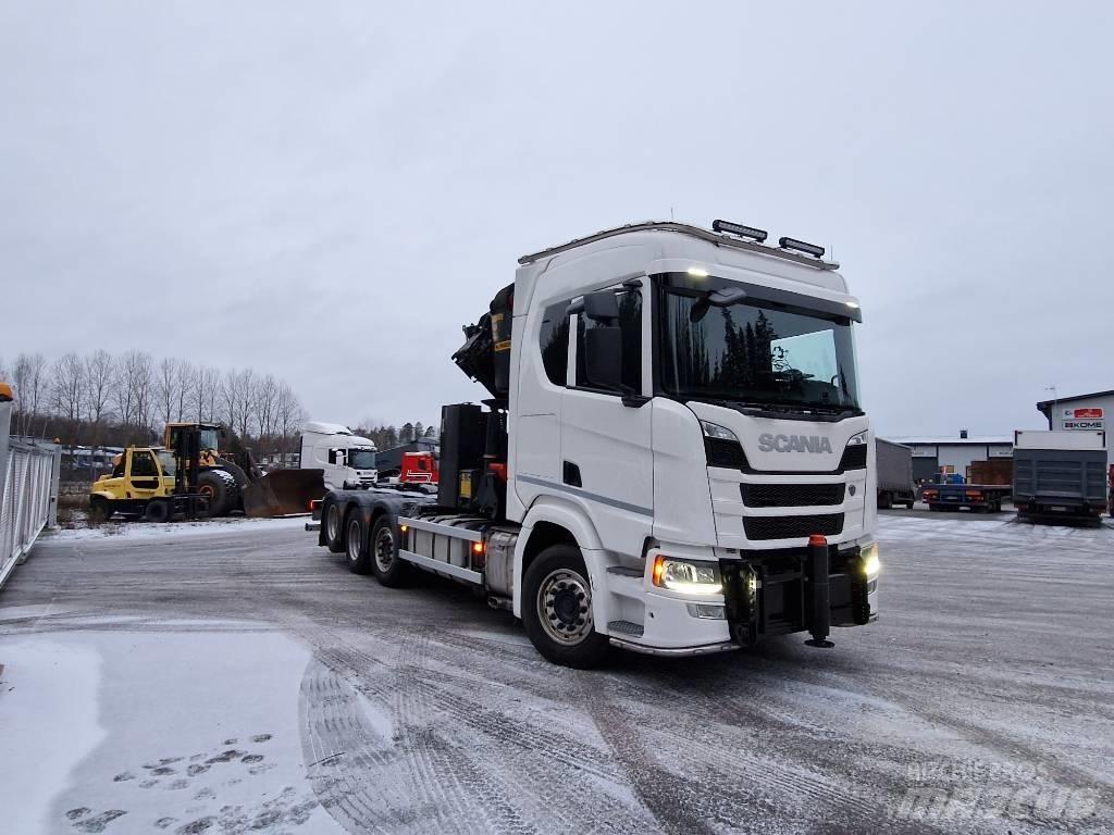 Scania R540 8x2 Treileri ar āķi