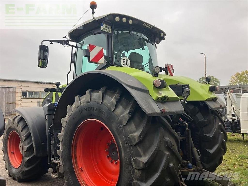 CLAAS axion 930 Traktori