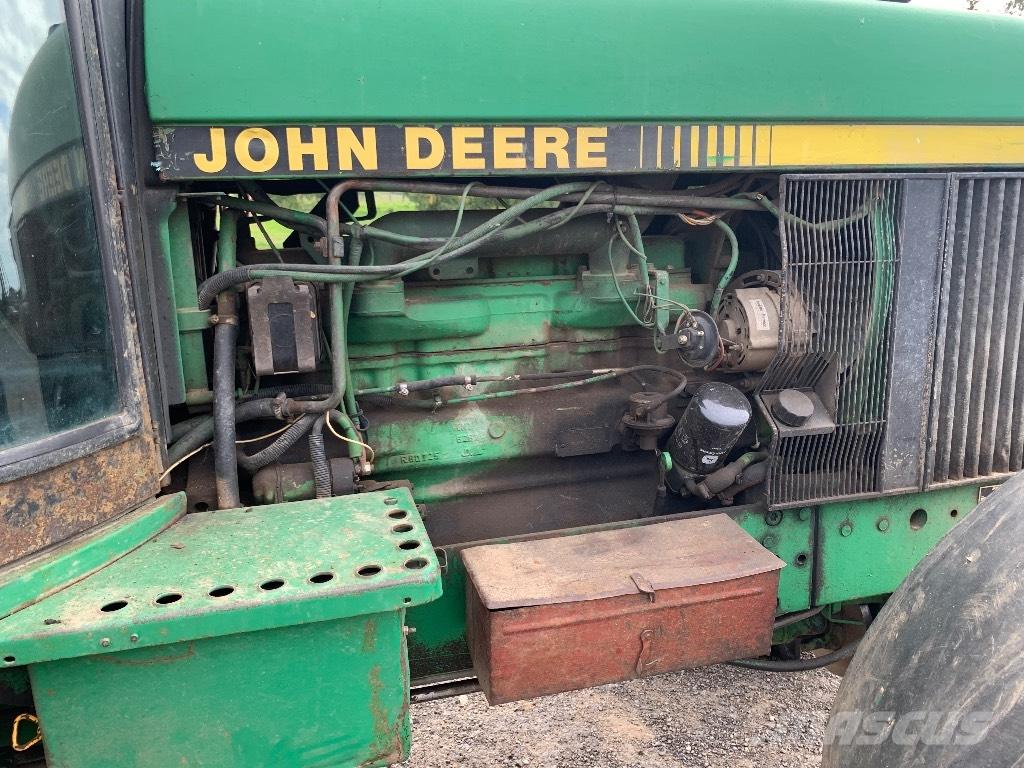 John Deere 3350 Traktori