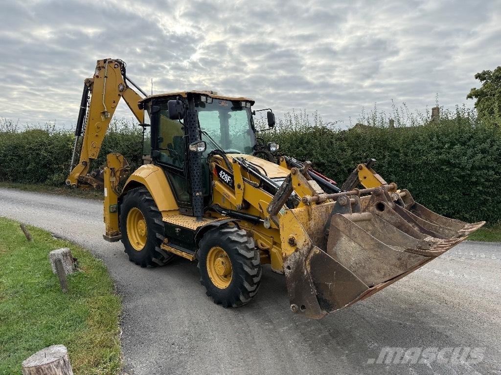 CAT 428 F Ekskavatori-iekrāvēji
