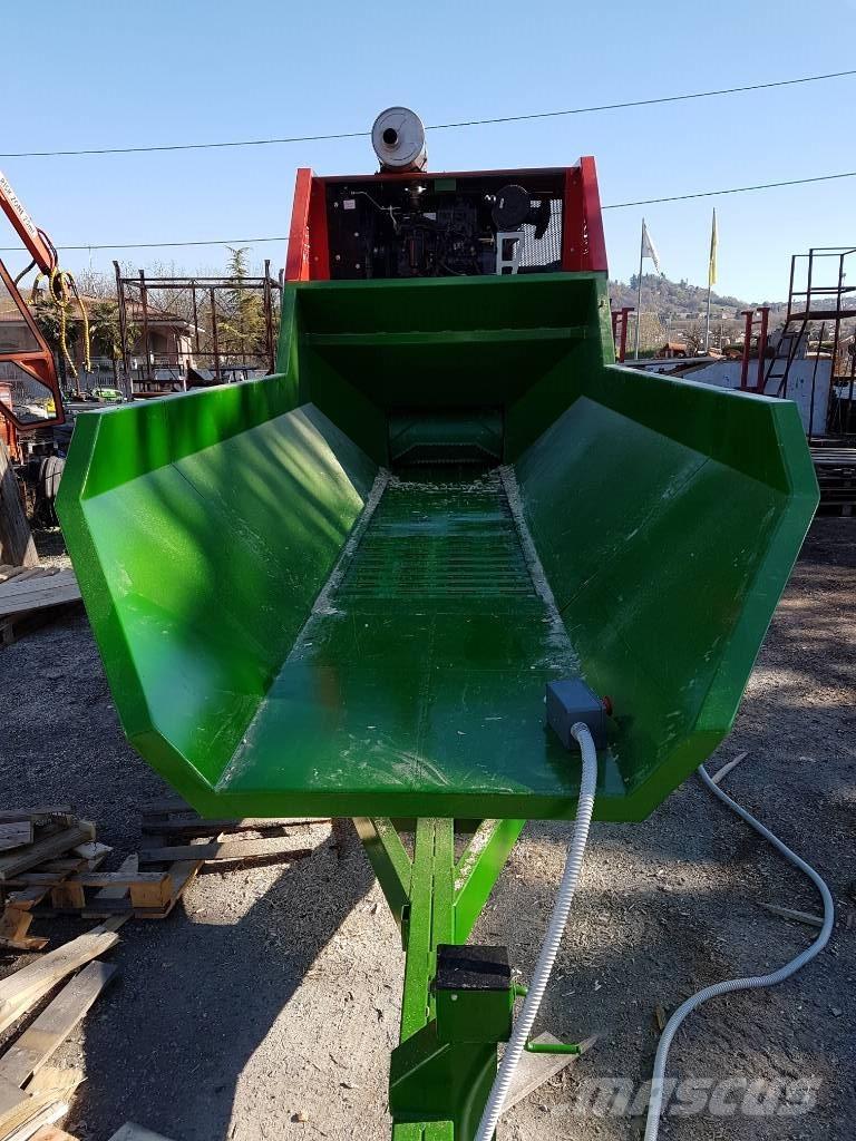  Greentechnik BS760 Koksnes šķeldotāji