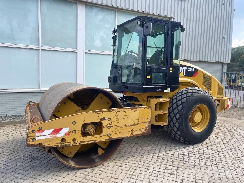 CAT CS 56       2010 Vienvalča grunts veltņi