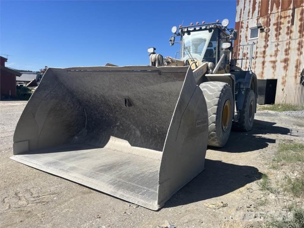 Komatsu WA470-7 Iekrāvēji uz riteņiem