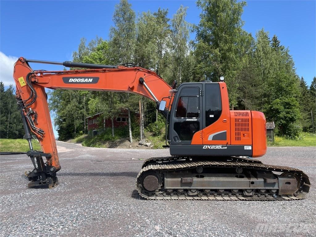 Doosan DX 235 LCR Kāpurķēžu ekskavatori