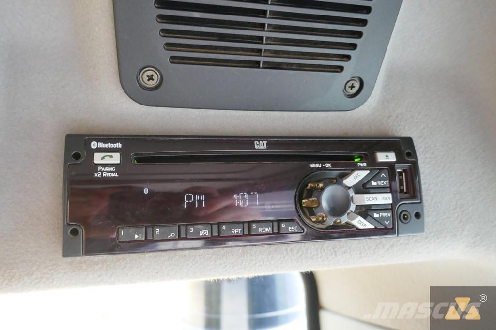 CAT 325F LCR Kāpurķēžu ekskavatori