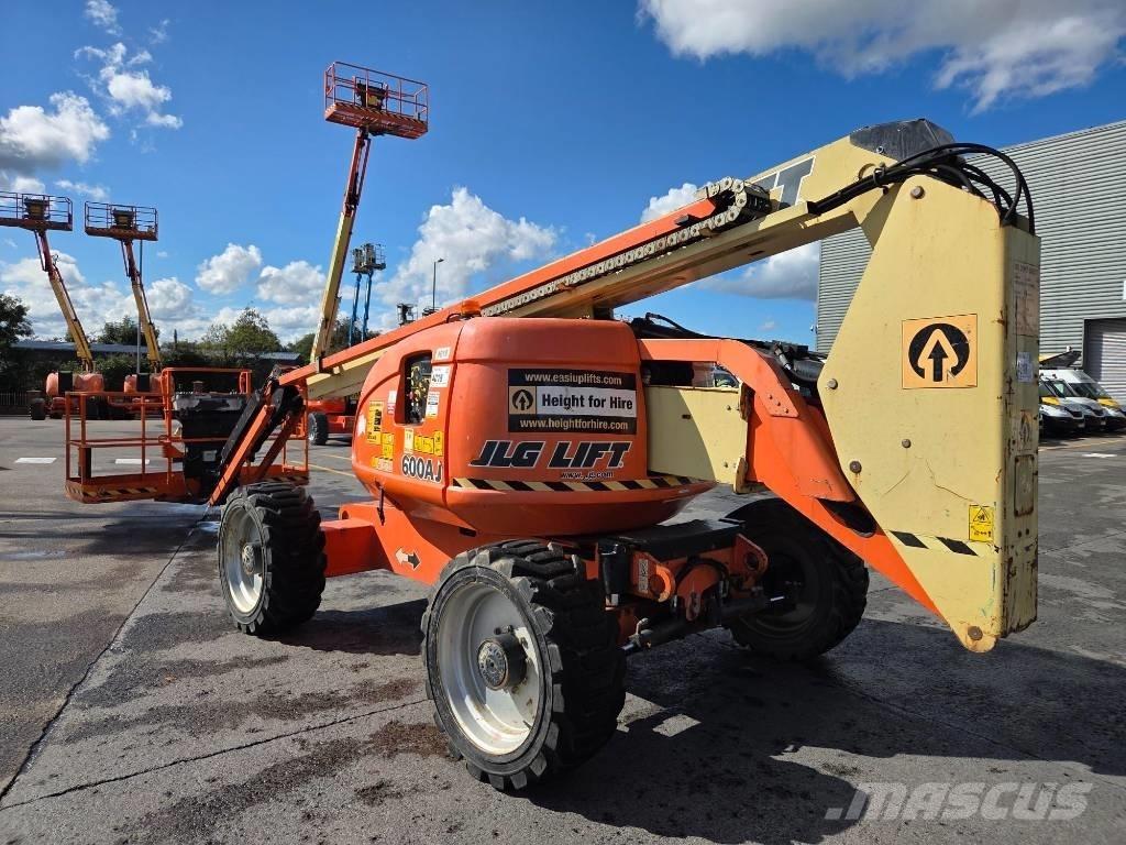 JLG 600 AJ Strēles pacēlāji