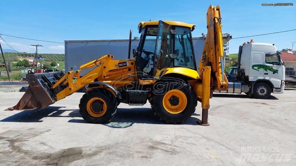 JCB 3 CX Ekskavatori-iekrāvēji