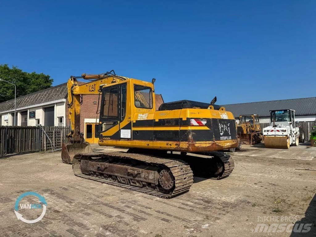 CAT 320L Kāpurķēžu ekskavatori