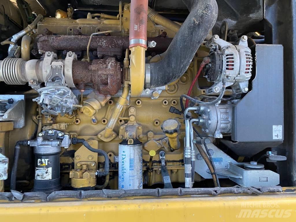 CAT MH3022 Industriālie iekrāvēji