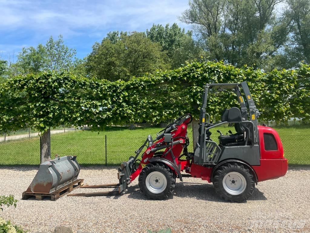 Weidemann 1260 Iekrāvēji uz riteņiem