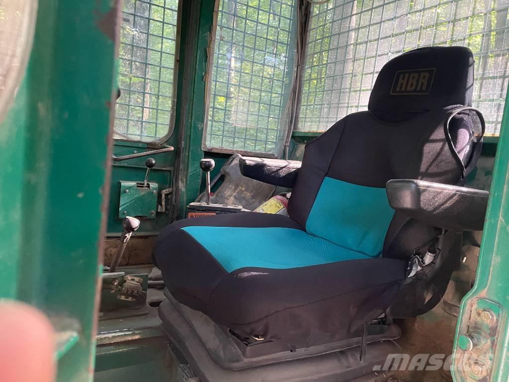 Timberjack 240C Šķeldotāji