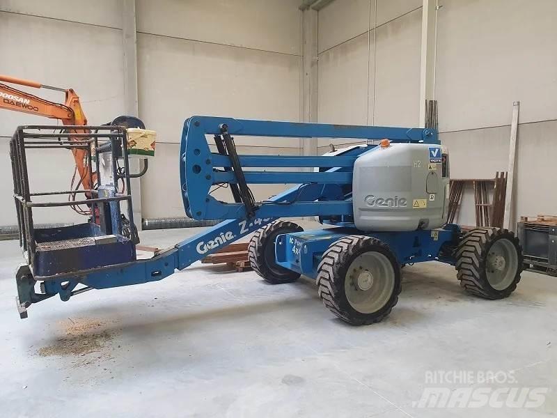Genie Z45/25 Strēles pacēlāji
