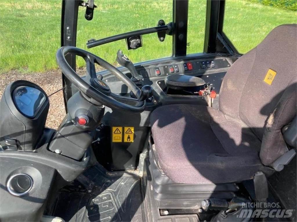 JCB 409 Iekrāvēji uz riteņiem