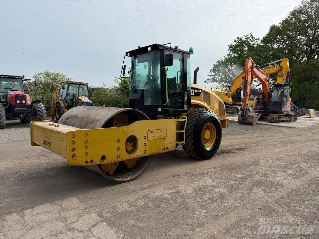 CAT CS 74 B Vienvalča grunts veltņi