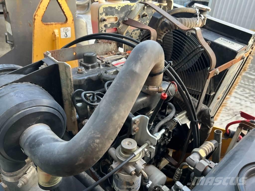 Volvo DD22 Divvalču grunts veltņi