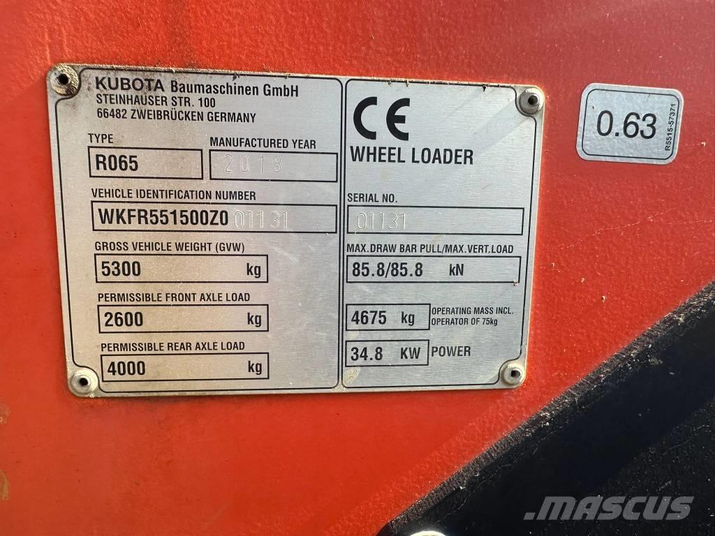 Kubota R 065 Iekrāvēji uz riteņiem