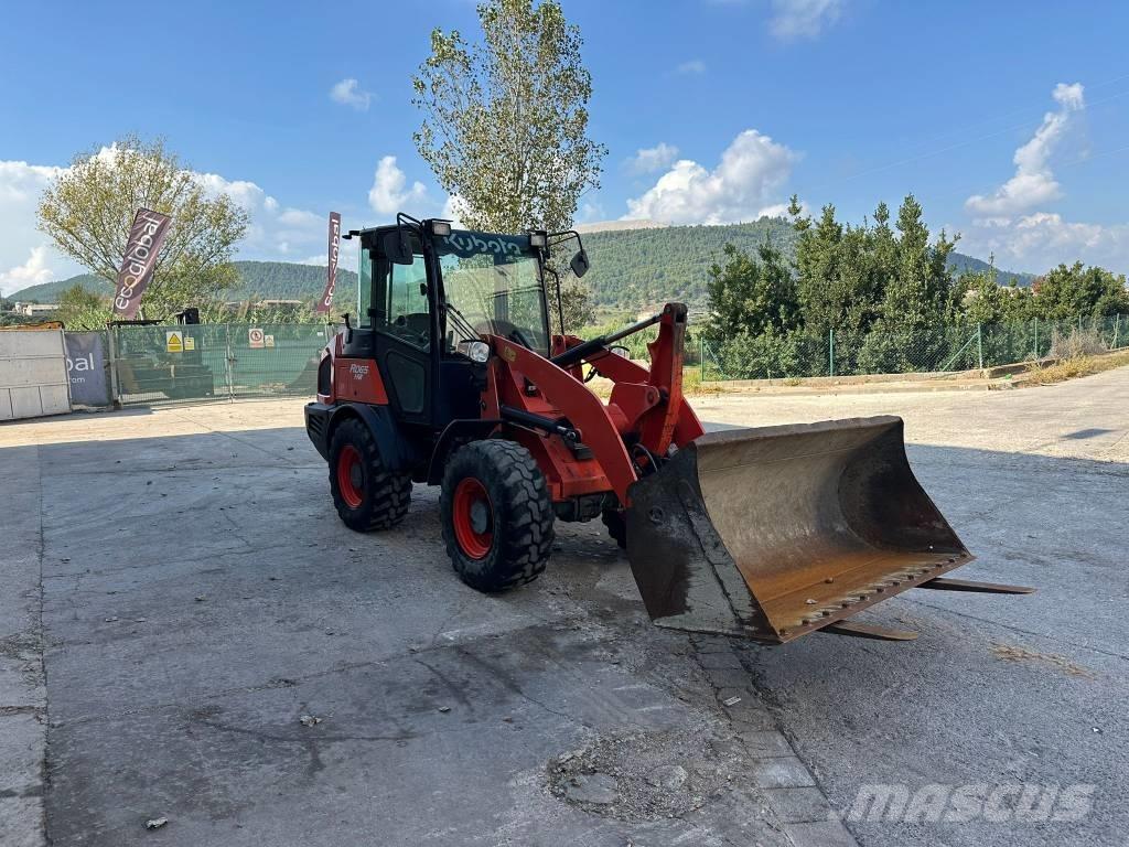 Kubota R 065 Iekrāvēji uz riteņiem