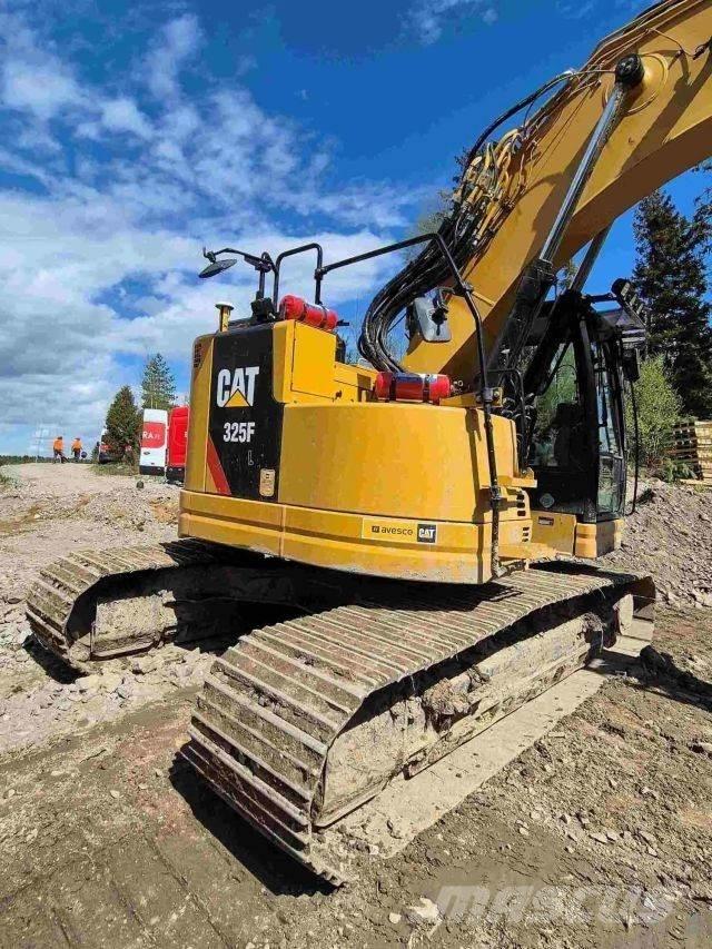 CAT 325FLCR Kāpurķēžu ekskavatori