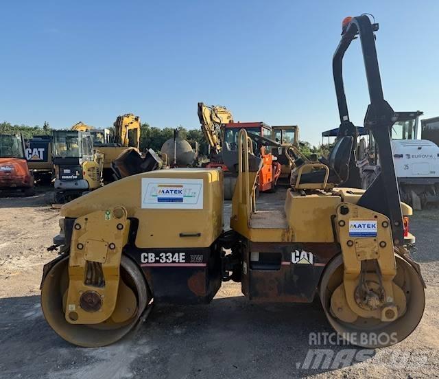 CAT CB 334 E XW Divvalču grunts veltņi