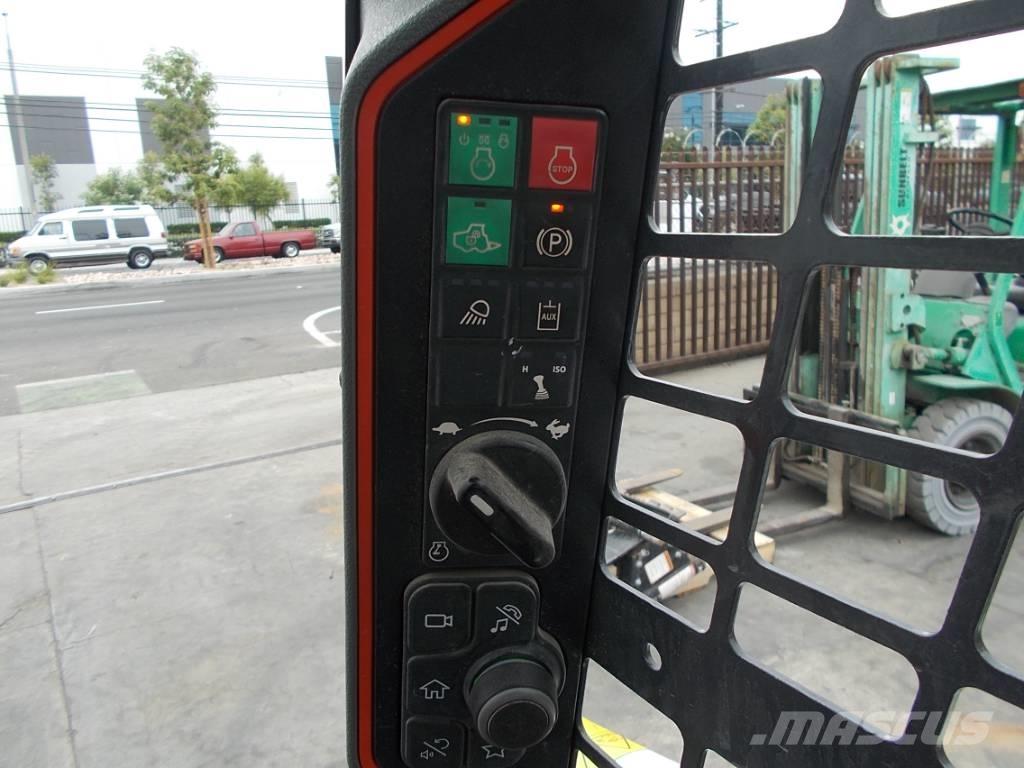 Bobcat S62 Lietoti riteņu kompaktiekrāvēji