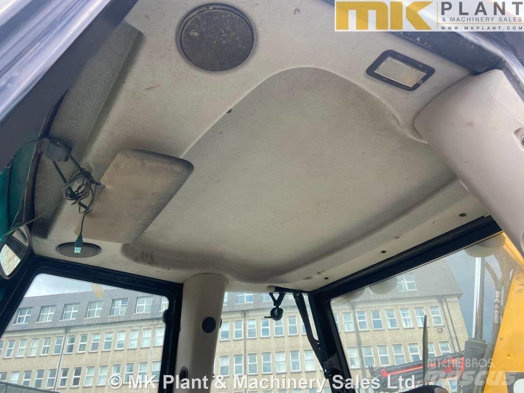 JCB 3 CX Ekskavatori-iekrāvēji