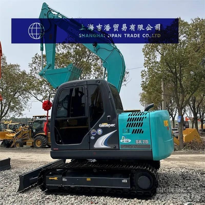 Kobelco SK 75 Vidēja lieluma ekskavatori 7 t - 12 t