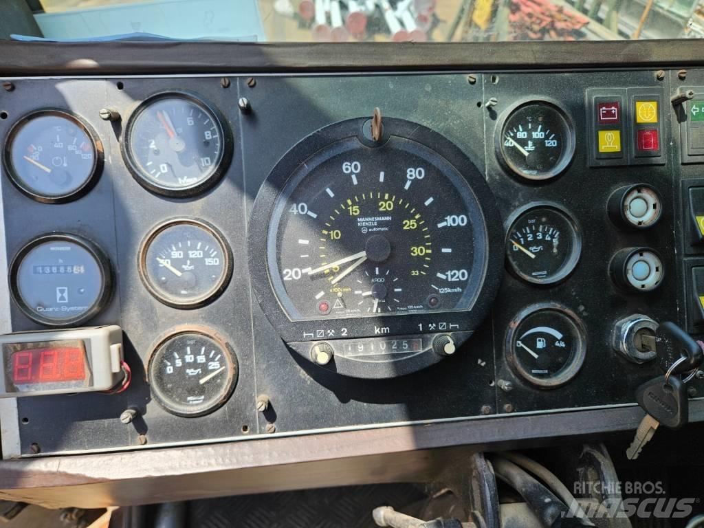Grove KMK5160 Kāpurķēžu ceļamkrāni