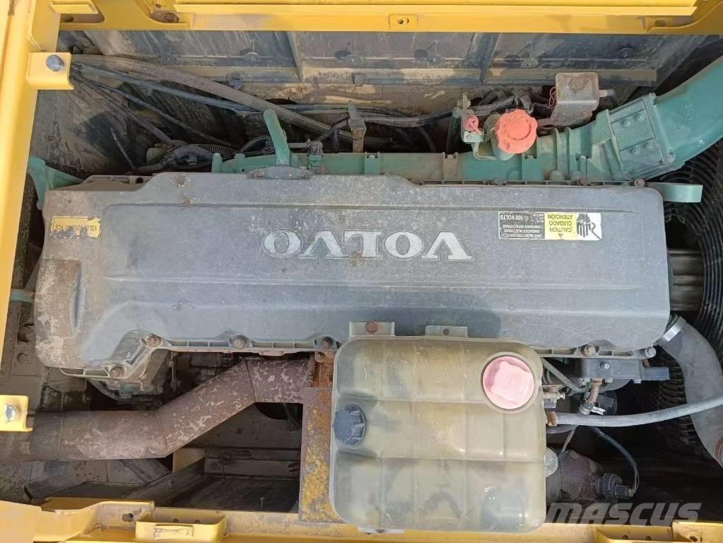 Volvo EC 480 Kāpurķēžu ekskavatori