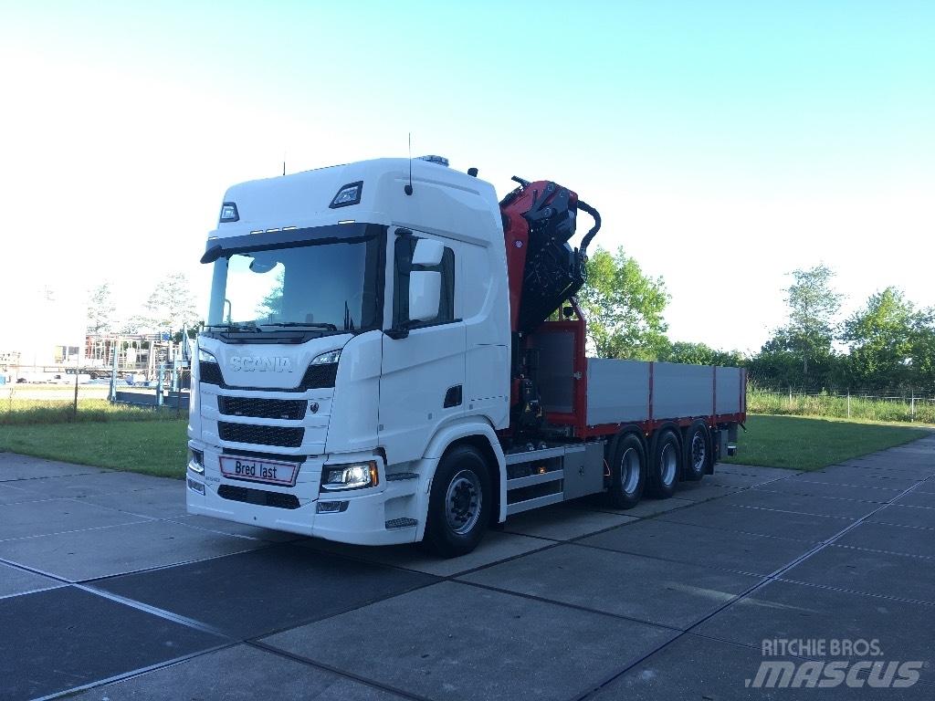 Scania R 560 Smagās mašīnas ar celtni