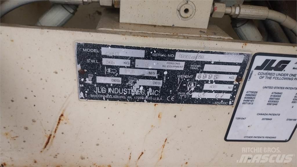JLG 4394RT Šķerveida pacēlāji