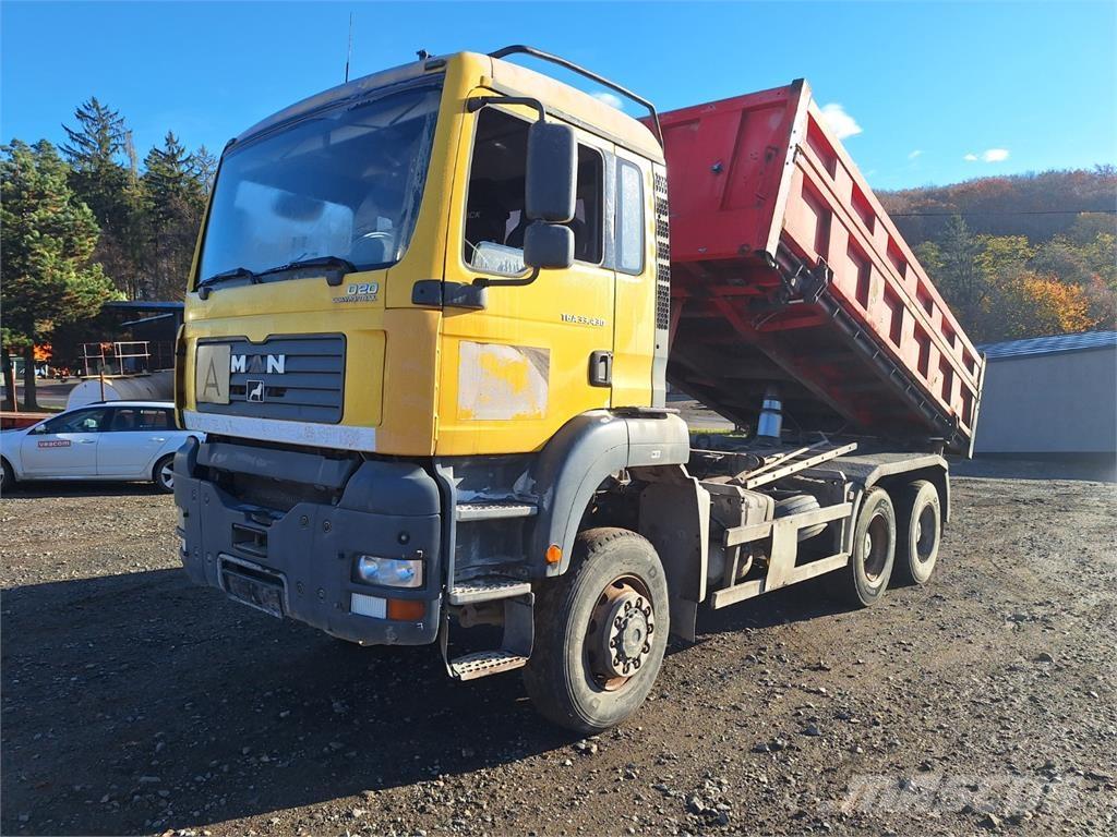 MAN TGA 33.430 6X6 Pašizgāzējs
