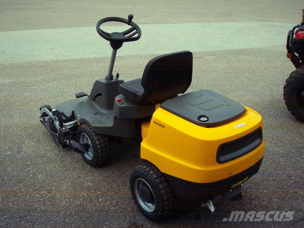 Stiga Park 300 M Mauriņa traktors