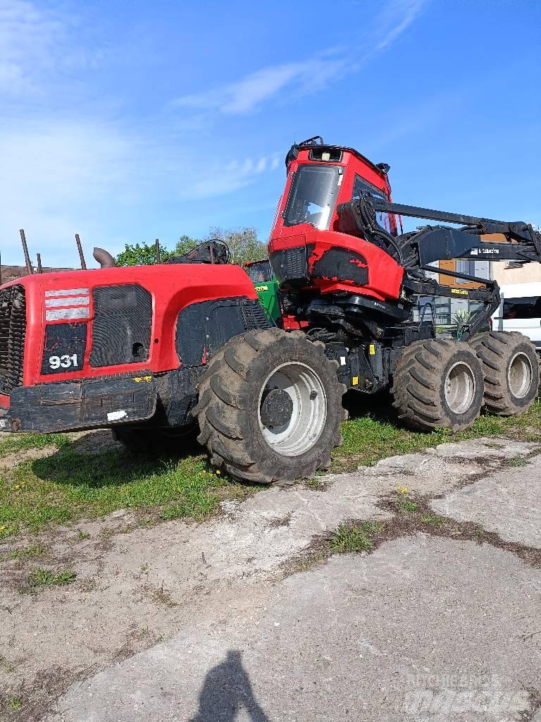 Komatsu 931 Harvesteri