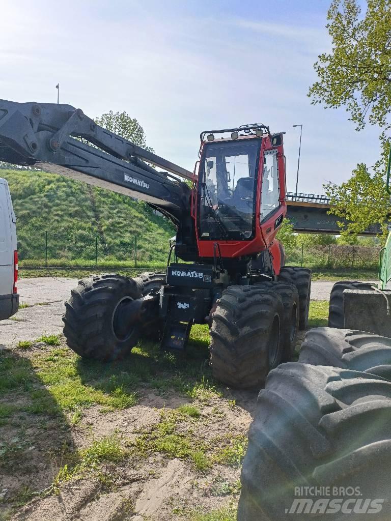 Komatsu 931 Harvesteri
