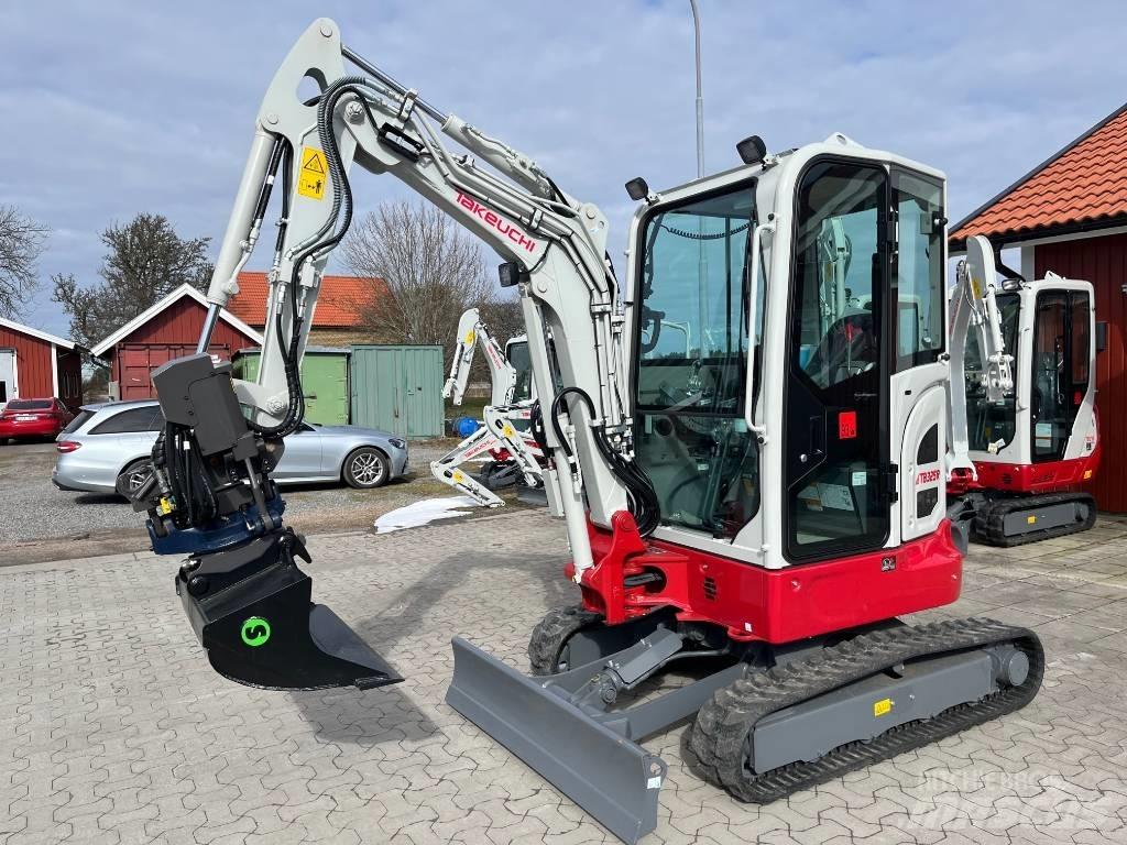 Takeuchi TB325R Mini ekskavatori < 7 t