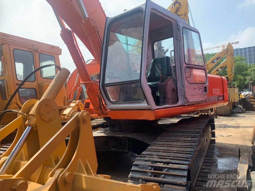 Hitachi EX300 Kāpurķēžu ekskavatori