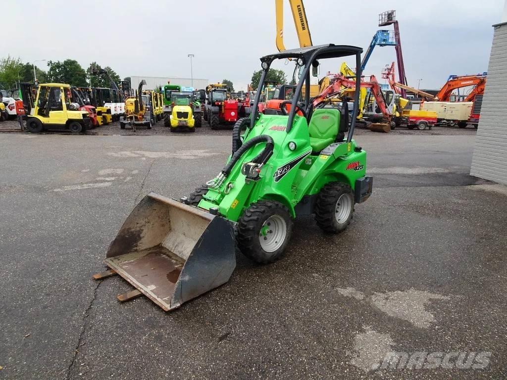 Avant 423 Mini iekrāvēji