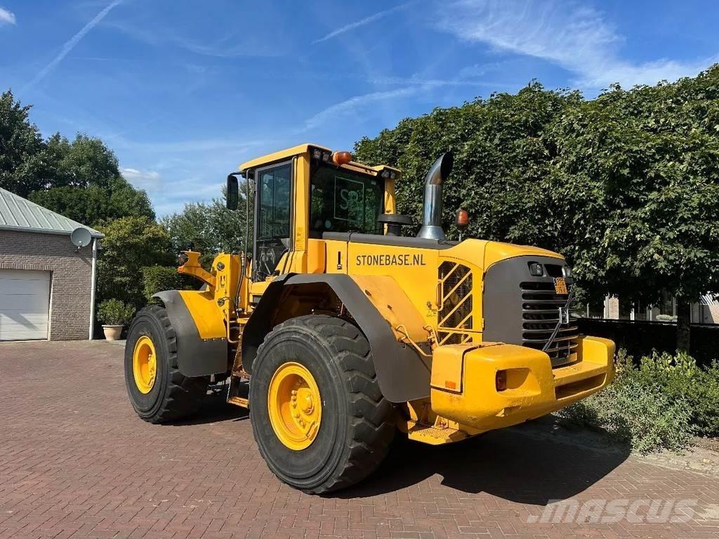 Volvo L120 F Iekrāvēji uz riteņiem