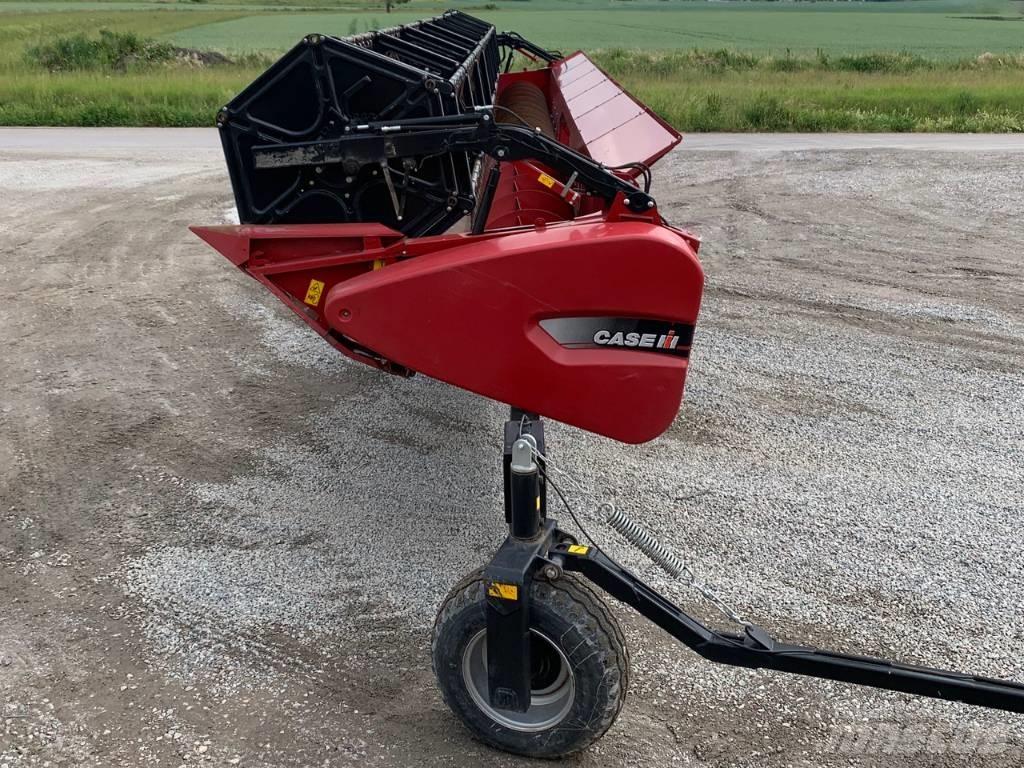 Case IH 3050 Ražas novākšanas galvas