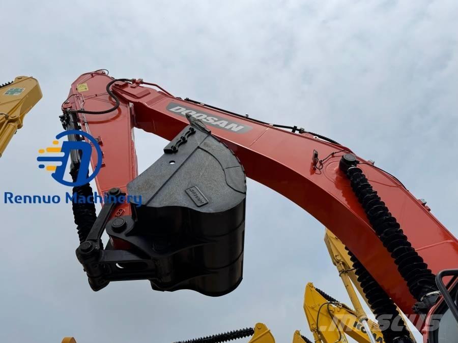 Doosan DX 340 Kāpurķēžu ekskavatori