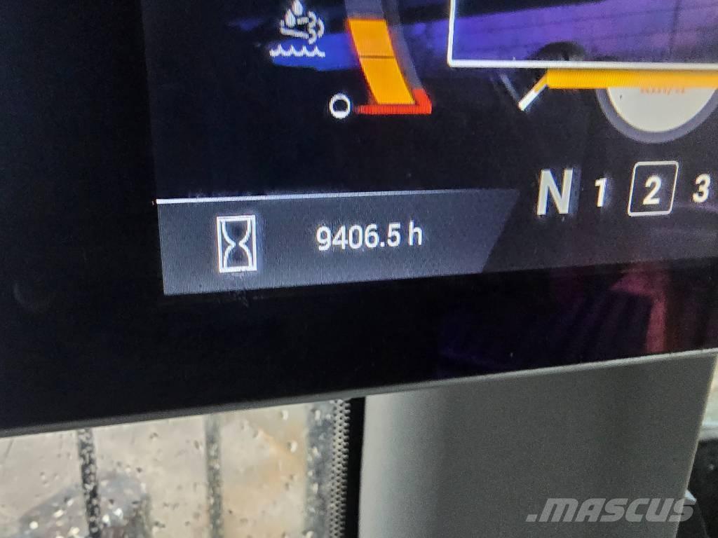 CASE 821 G Evolution Iekrāvēji uz riteņiem