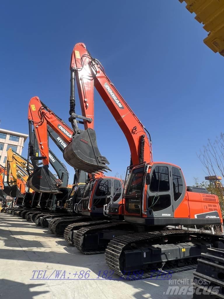 Doosan DX225 Kāpurķēžu ekskavatori