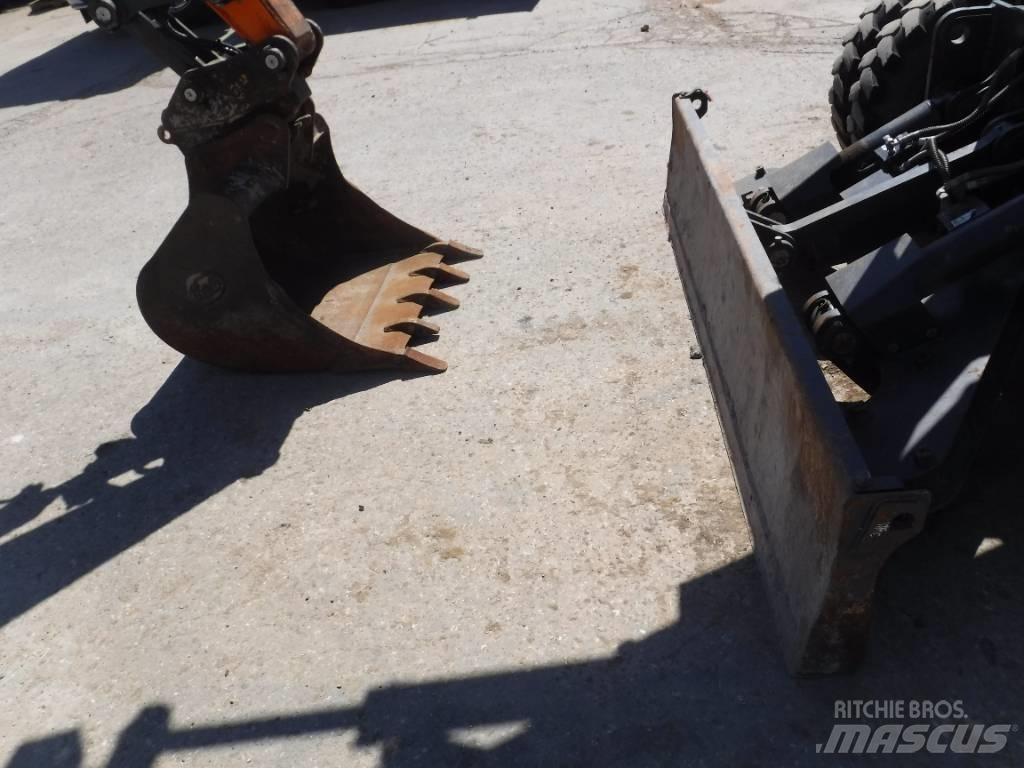 Doosan DX 100W-7 Ekskavatori uz riteņiem