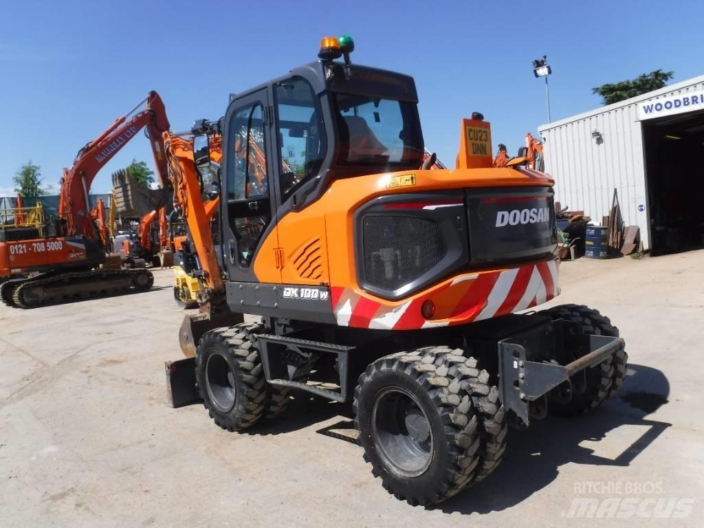 Doosan DX 100W-7 Ekskavatori uz riteņiem