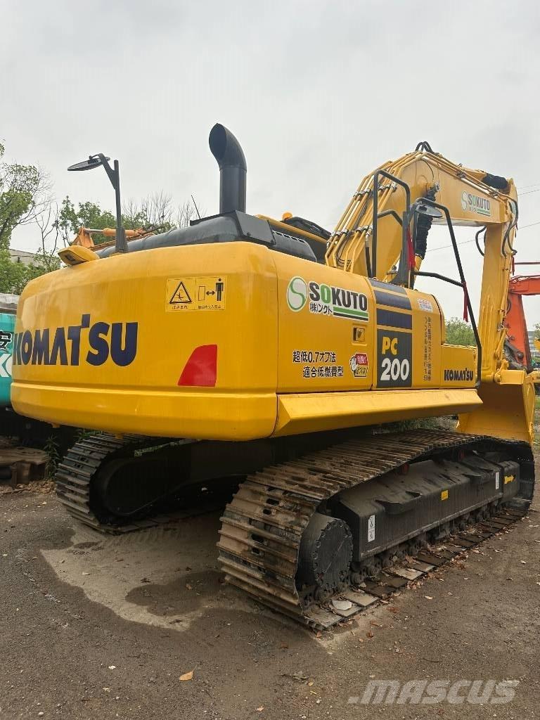 Komatsu PC 200-8 Kāpurķēžu ekskavatori